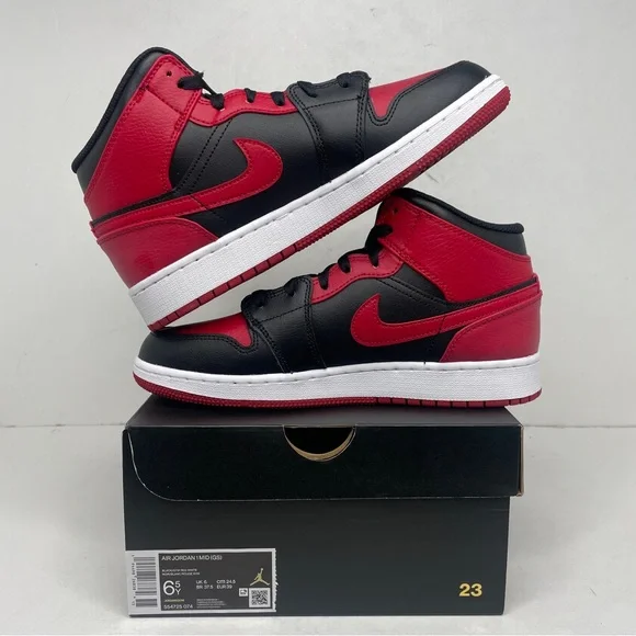 Nike Air Jordan 1 Retro Mid GS “Bred/Banned” 2022